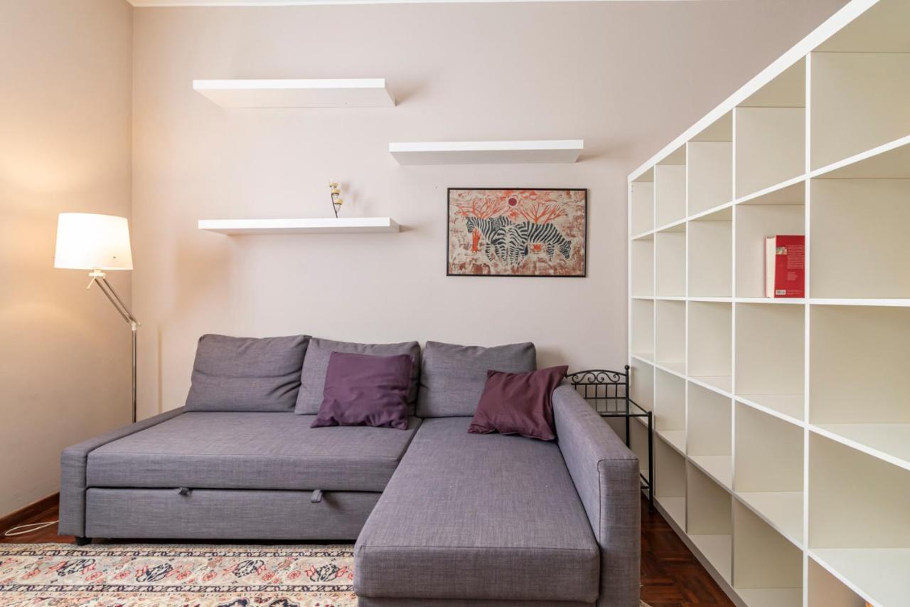 Portello Apartment - Accursio 4 Milan Bagian luar foto